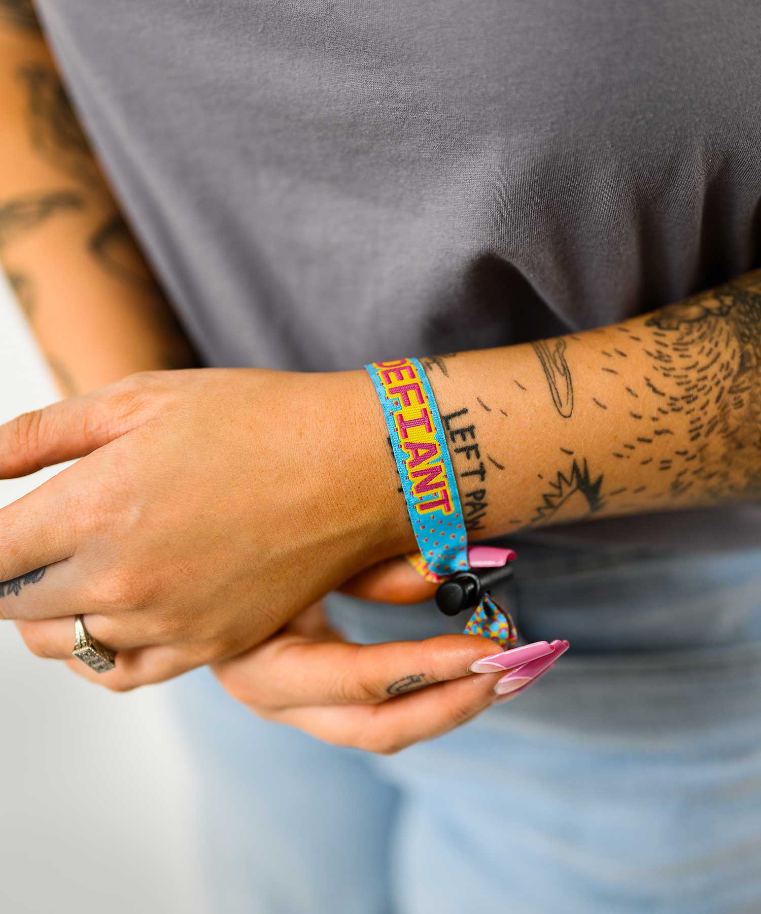 To write love on her arms bracelet Clearance